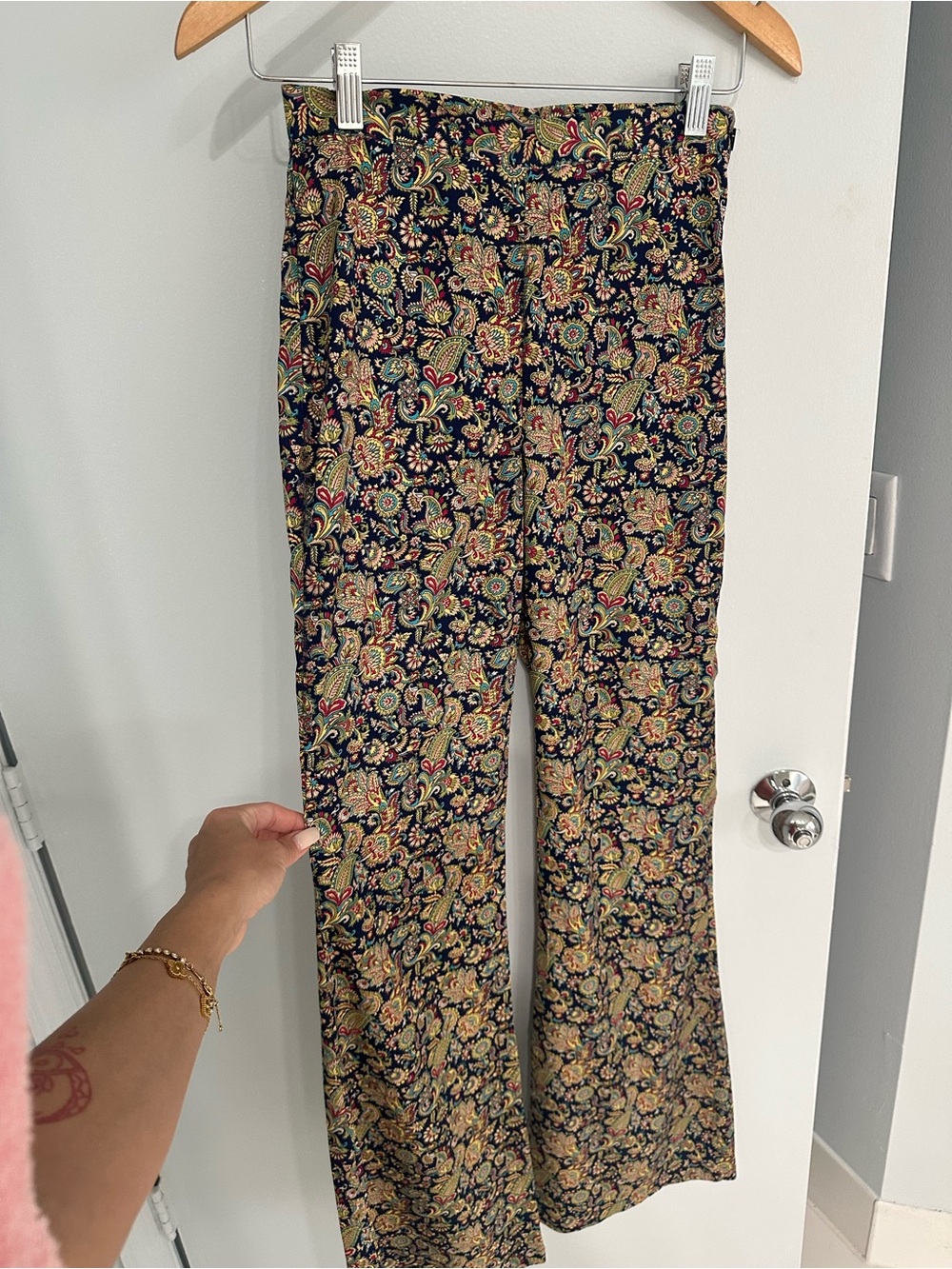 Woven Floral Print High-Rise Flare Pants - Navy/Gold - Picture 2 of 2